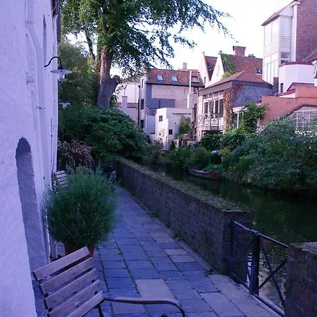 Canal Deluxe Alojamento de Acomodação e Pequeno-almoço Bruges